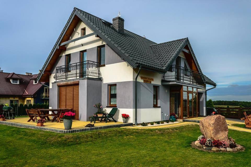 ホテル Wzgorze Baranow Odargowo エクステリア 写真